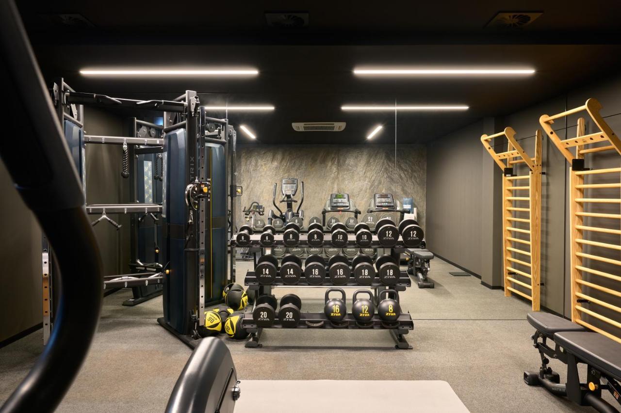 Hotel Ambasador Split Exterior foto The gym at The Ivy Collection