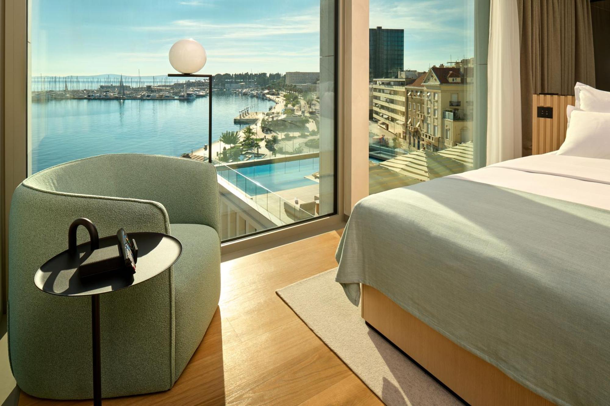 Hotel Ambasador Split Exterior foto A room at the Westin Palace, Madrid